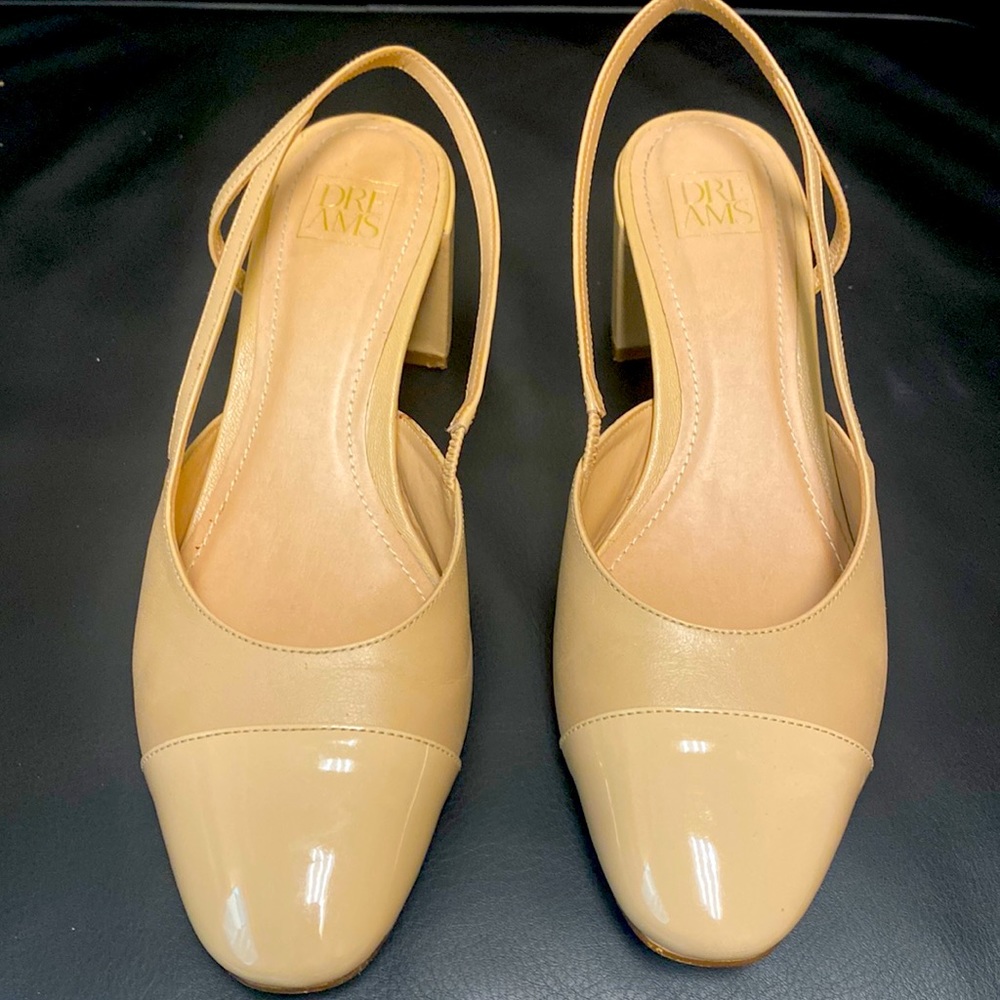 Chanel style pumps